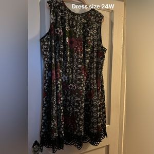 All plus size clothes.Please don’t hesitate ask questions&make offers.